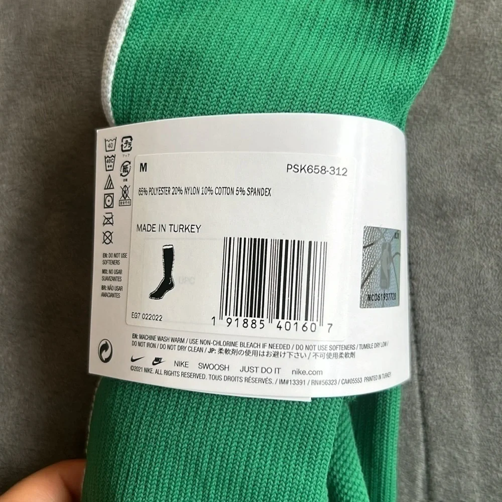 NWT Nike Mens NBA  (B23) Authentic Team Issued Basketball Socks Green M